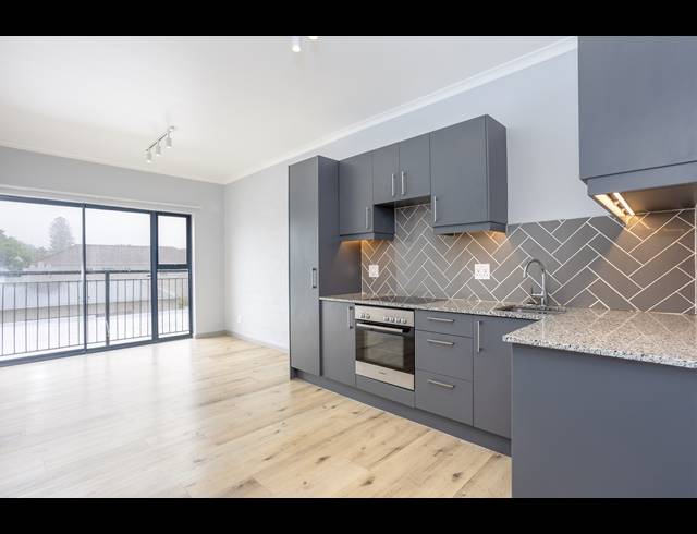 2 BEDROOM APARTMENT BLOCK RENTED IN WYNBERG UPPER